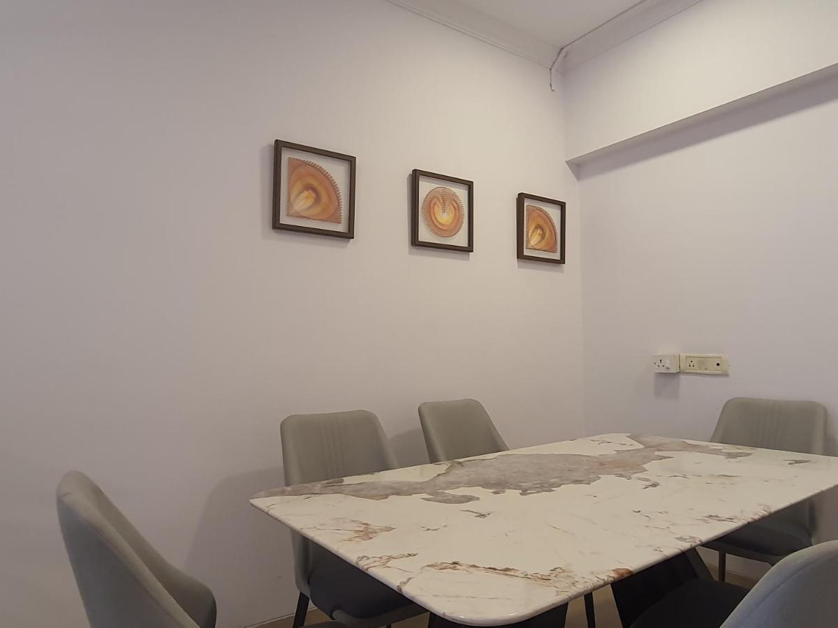 Osi Apartments Perry Cross Bandra West Βομβάη Εξωτερικό φωτογραφία